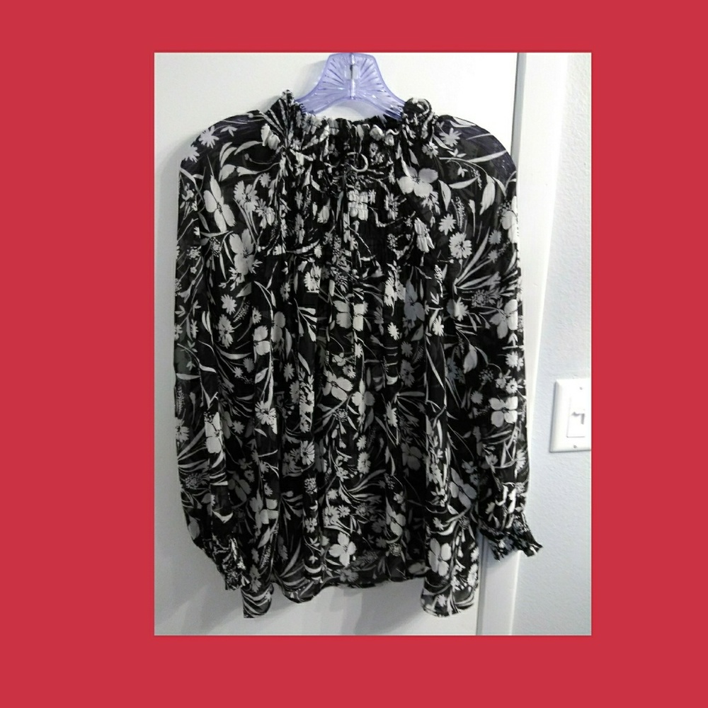 Long sleeve blouse